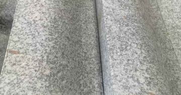 潮州芙蓉白S型拉丝面路沿石