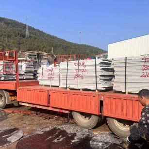 潮州 芝麻灰花岗岩光面毛板出货日常