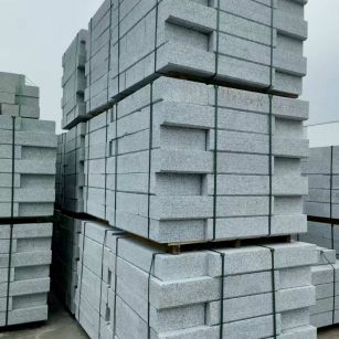 潮州 路沿石，板板正正的路沿石