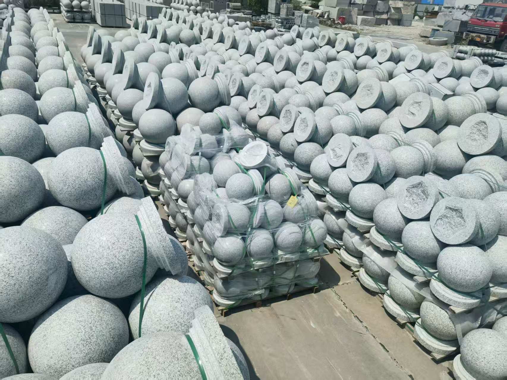潮州 花岗岩实心圆球，石球，挡车球，挡车石，车止石，路障石。