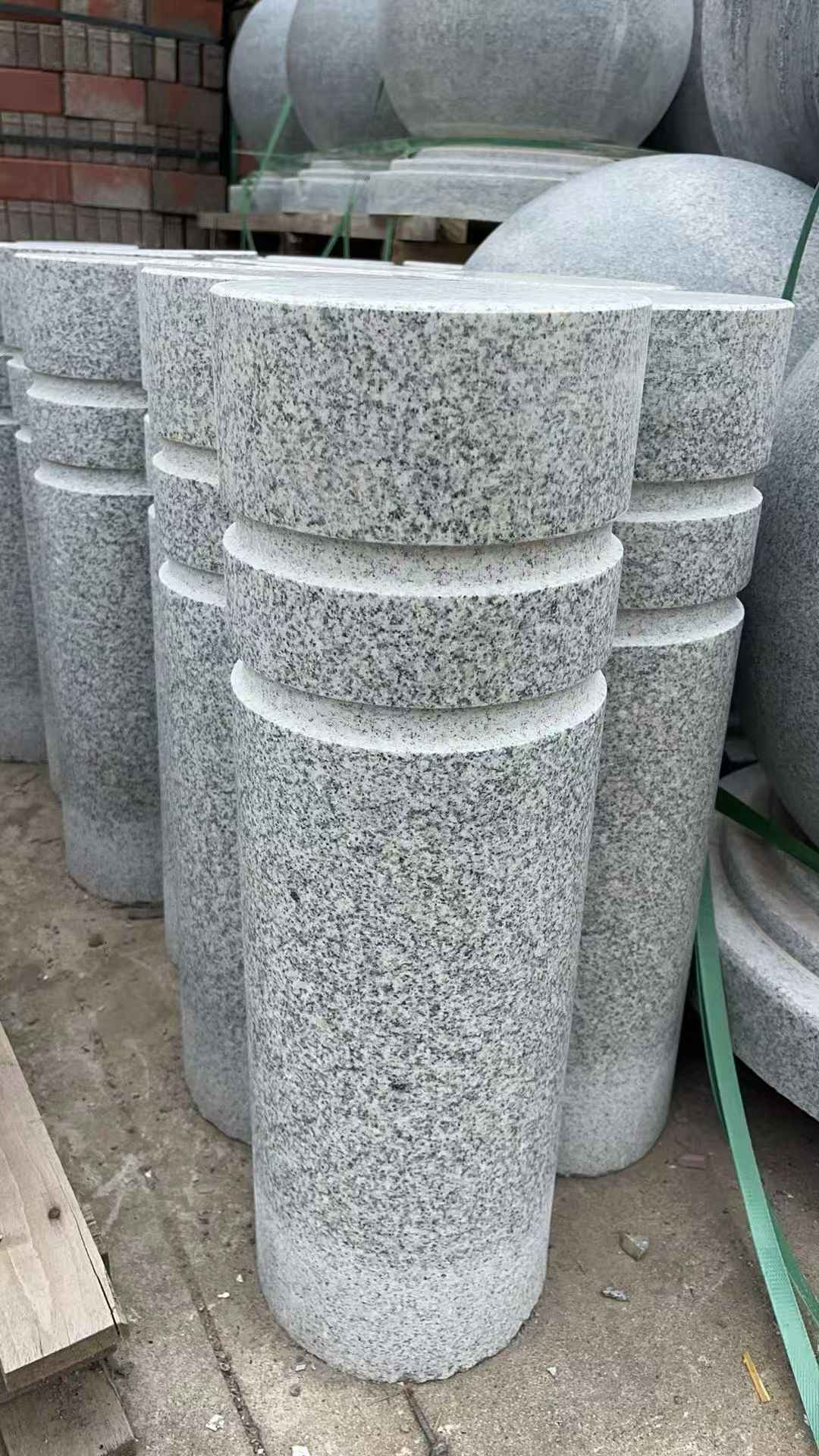 潮州 芝麻白花岗岩挡车柱、隔离柱多少钱