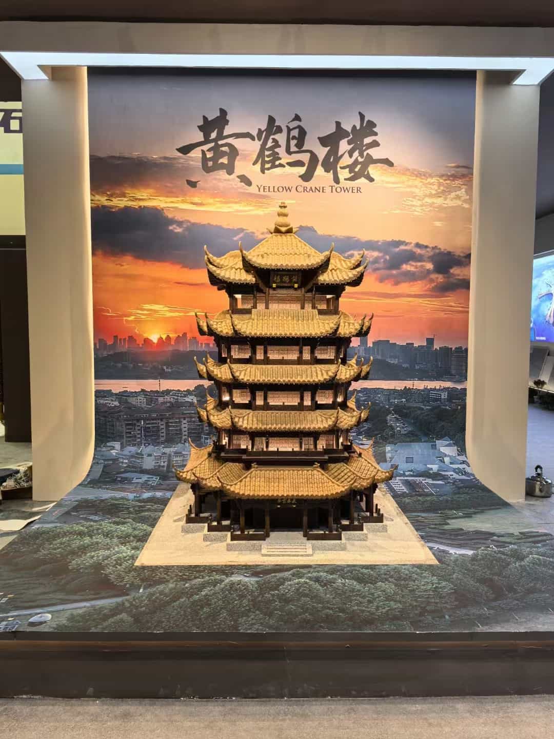 潮州仿古石文创作品-黄鹤楼