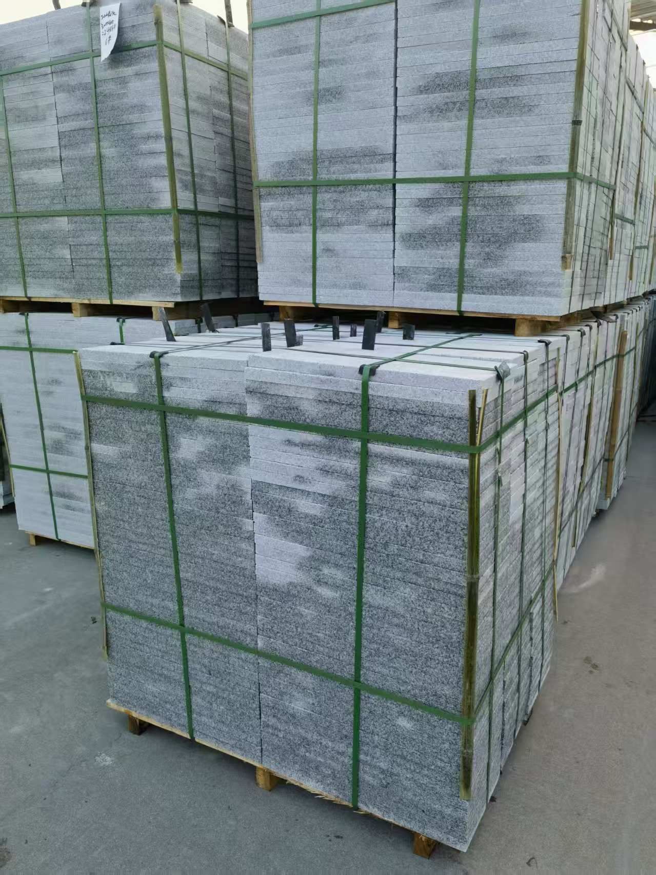 潮州 芝麻白地铺石材