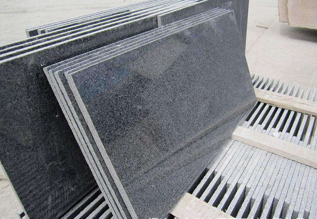 潮州芝麻黑花岗岩的特点