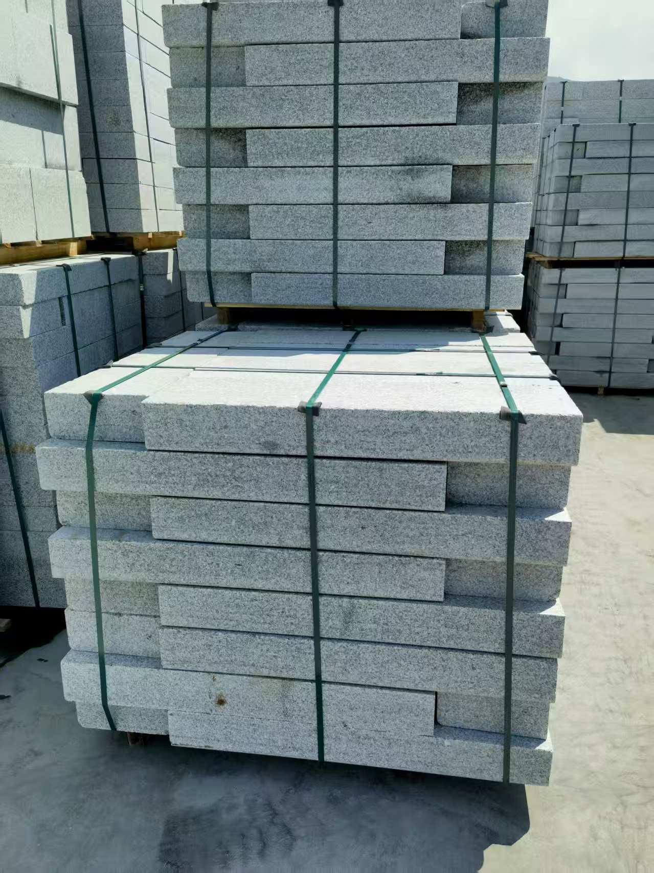 潮州 芙蓉白花岗岩路沿石、平石尺寸标准，色泽均匀