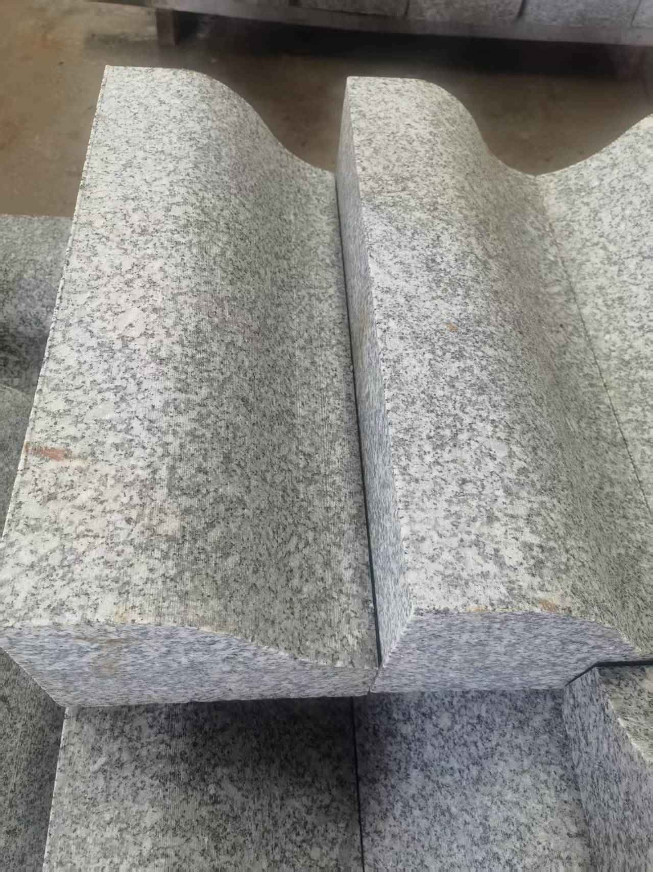 潮州芙蓉白S型拉丝面路沿石